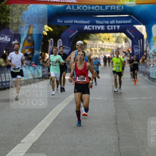 01.09.2024 - BARMER Alsterlauf Kathrin Stürmer Photography http://msf.ph/oto/6977132 01.09.2024 09:38:56 Ziel 3286, 3398, 3585, 3701, 3793, 4034, 4098, 4229, 4525, 4849, 4955, 5017, 5044, 5105, 8380 meine-sportfotos.de