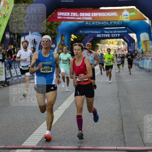 01.09.2024 - BARMER Alsterlauf Kathrin Stürmer Photography http://msf.ph/oto/6977135 01.09.2024 09:38:59 Ziel 3286, 3398, 3585, 3604, 3701, 3793, 4034, 4098, 4229, 4525, 4849, 4955, 5017, 5044, 8360, 8380 meine-sportfotos.de