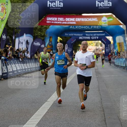 01.09.2024 - BARMER Alsterlauf Kathrin Stürmer Photography http://msf.ph/oto/6977154 01.09.2024 09:39:20 Ziel 2522, 3488, 3921, 3973, 4580, 4652 meine-sportfotos.de