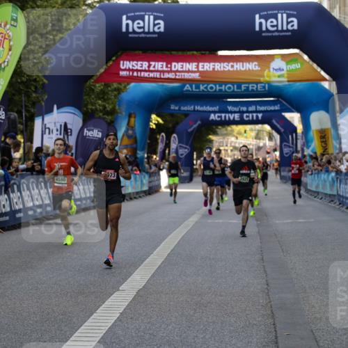 01.09.2024 - BARMER Alsterlauf Kathrin Stürmer Photography http://msf.ph/oto/6977168 01.09.2024 09:39:27 Ziel 2262, 3827, 3921, 3973, 4283, 4388, 4574, 4580, 4652, 5045, 8196 meine-sportfotos.de