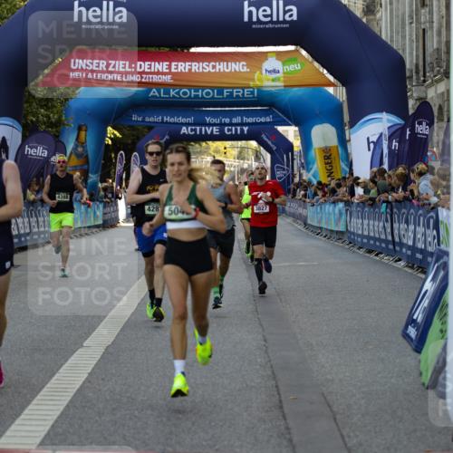 01.09.2024 - BARMER Alsterlauf Kathrin Stürmer Photography http://msf.ph/oto/6977176 01.09.2024 09:39:33 Ziel 1101, 2151, 2262, 3827, 3921, 4283, 4388, 4574, 4837, 5045, 8196, 8385 meine-sportfotos.de