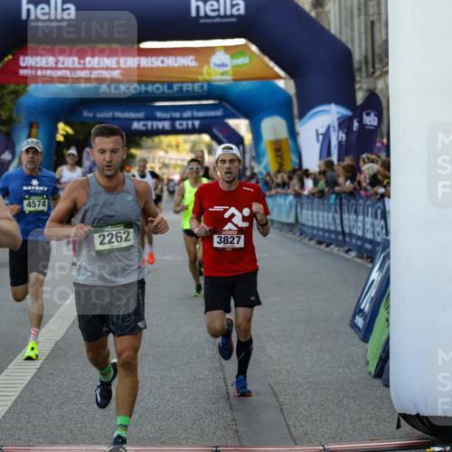 01.09.2024 - BARMER Alsterlauf Kathrin Stürmer Photography http://msf.ph/oto/6977181 01.09.2024 09:39:37 Ziel 1101, 2151, 2262, 3827, 4283, 4388, 4574, 4837, 5045, 8196, 8385 meine-sportfotos.de