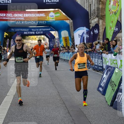 01.09.2024 - BARMER Alsterlauf Kathrin Stürmer Photography http://msf.ph/oto/6977194 01.09.2024 09:39:52 Ziel 3935, 4494, 5248, 5249, 8079, 8182 meine-sportfotos.de