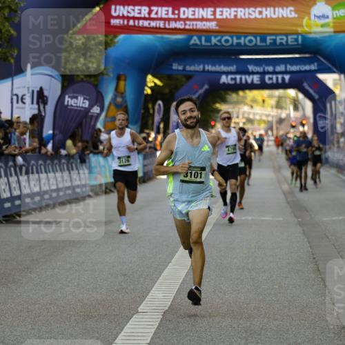 01.09.2024 - BARMER Alsterlauf Kathrin Stürmer Photography http://msf.ph/oto/6977208 01.09.2024 09:40:05 Ziel 2283, 2462, 3101, 3126, 3469, 4156, 4270, 4795, 5255, 8257, 8368 meine-sportfotos.de