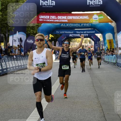 01.09.2024 - BARMER Alsterlauf Kathrin Stürmer Photography http://msf.ph/oto/6977225 01.09.2024 09:40:10 Ziel 2283, 2462, 3126, 3469, 4156, 4270, 4659, 4795, 5255, 8257, 8368 meine-sportfotos.de