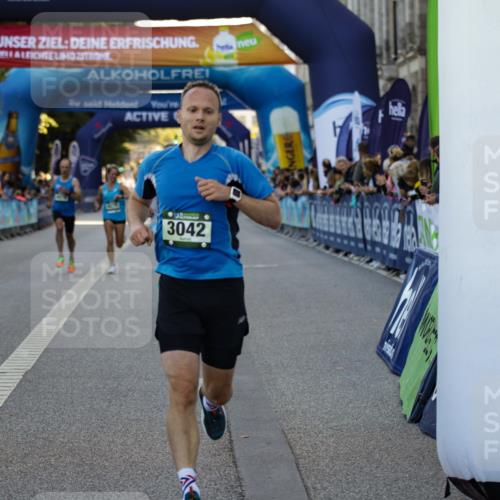 01.09.2024 - BARMER Alsterlauf Kathrin Stürmer Photography http://msf.ph/oto/6977239 01.09.2024 09:40:30 Ziel 3042, 4275, 4787, 4860, 4978 meine-sportfotos.de