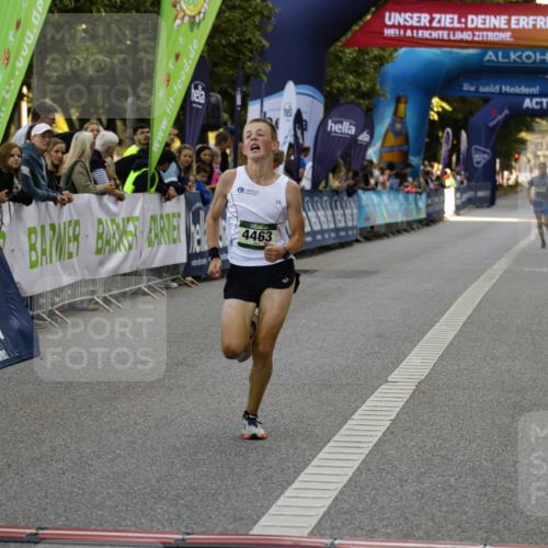 01.09.2024 - BARMER Alsterlauf Kathrin Stürmer Photography http://msf.ph/oto/6977259 01.09.2024 09:41:14 Ziel 2107, 3802, 4463 meine-sportfotos.de
