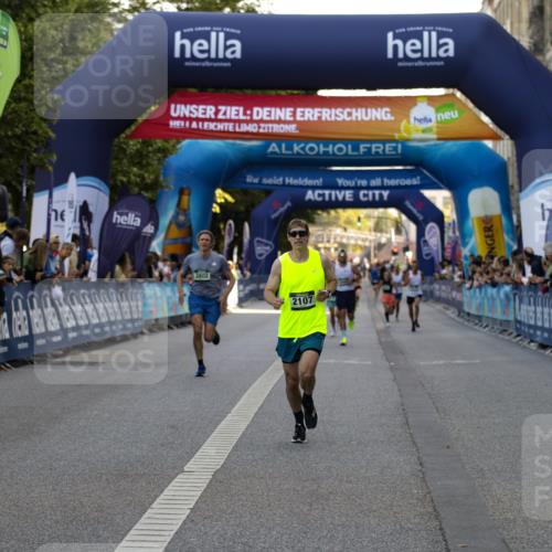 01.09.2024 - BARMER Alsterlauf Kathrin Stürmer Photography http://msf.ph/oto/6977264 01.09.2024 09:41:19 Ziel 2107, 3400, 3802, 3881, 4136, 4615 meine-sportfotos.de