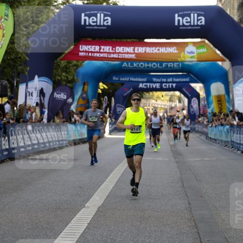 01.09.2024 - BARMER Alsterlauf Kathrin Stürmer Photography http://msf.ph/oto/6977265 01.09.2024 09:41:19 Ziel 2107, 3400, 3802, 3881, 4136, 4615 meine-sportfotos.de