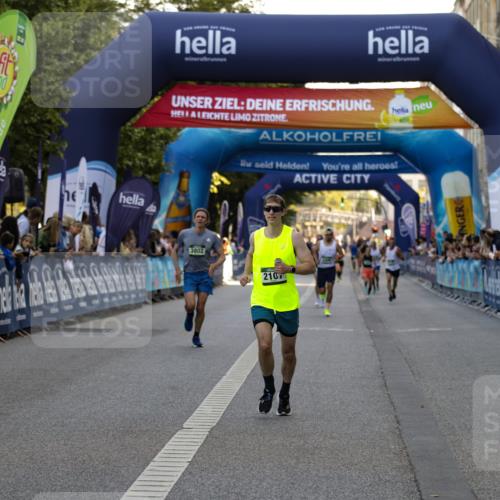 01.09.2024 - BARMER Alsterlauf Kathrin Stürmer Photography http://msf.ph/oto/6977267 01.09.2024 09:41:19 Ziel 2107, 3400, 3802, 3881, 4136, 4615 meine-sportfotos.de