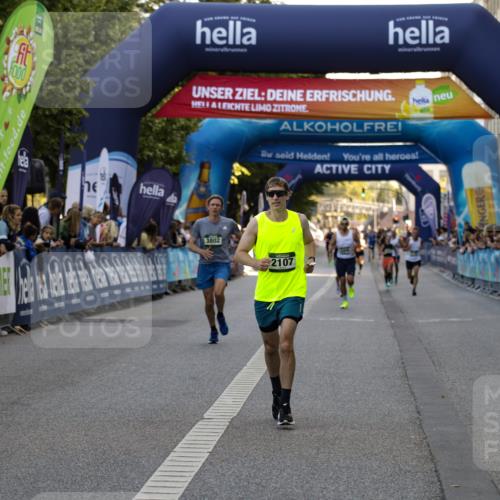 01.09.2024 - BARMER Alsterlauf Kathrin Stürmer Photography http://msf.ph/oto/6977270 01.09.2024 09:41:20 Ziel 2107, 3400, 3802, 3881, 4136, 4615 meine-sportfotos.de