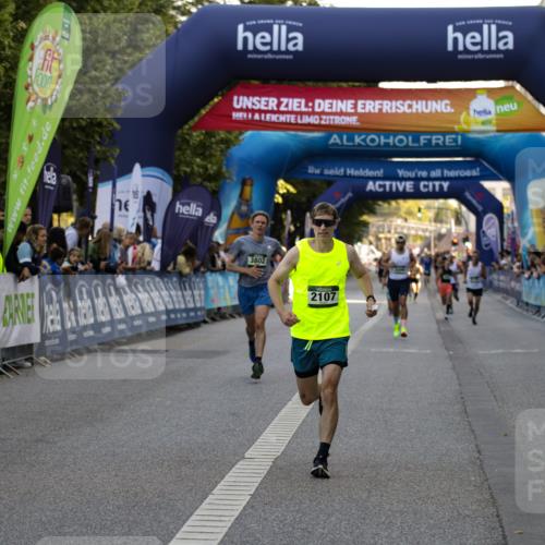 01.09.2024 - BARMER Alsterlauf Kathrin Stürmer Photography http://msf.ph/oto/6977271 01.09.2024 09:41:20 Ziel 2107, 3400, 3802, 3881, 4136, 4615 meine-sportfotos.de