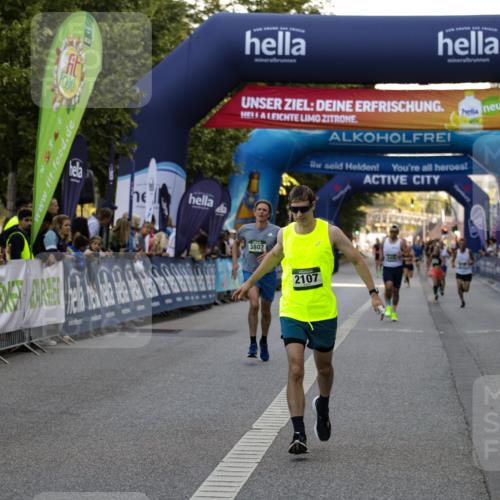 01.09.2024 - BARMER Alsterlauf Kathrin Stürmer Photography http://msf.ph/oto/6977273 01.09.2024 09:41:20 Ziel 2107, 3400, 3802, 3881, 4136, 4615 meine-sportfotos.de