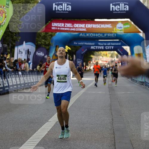 01.09.2024 - BARMER Alsterlauf Kathrin Stürmer Photography http://msf.ph/oto/6977288 01.09.2024 09:41:35 Ziel 2627, 3074, 3881, 4529, 4845, 5041, 8213, 8376 meine-sportfotos.de
