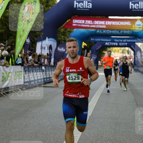 01.09.2024 - BARMER Alsterlauf Kathrin Stürmer Photography http://msf.ph/oto/6977299 01.09.2024 09:41:39 Ziel 2627, 3074, 4529, 5041, 8189, 8213, 8376 meine-sportfotos.de