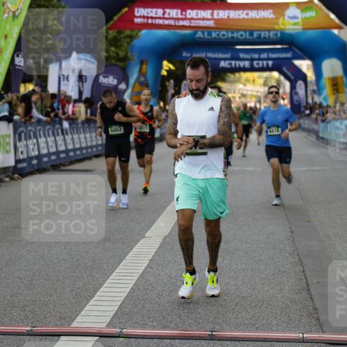01.09.2024 - BARMER Alsterlauf Kathrin Stürmer Photography http://msf.ph/oto/6977309 01.09.2024 09:41:56 Ziel 2130, 3041, 3372, 4418, 4424, 4511, 4943, 5052, 8030, 8139 meine-sportfotos.de