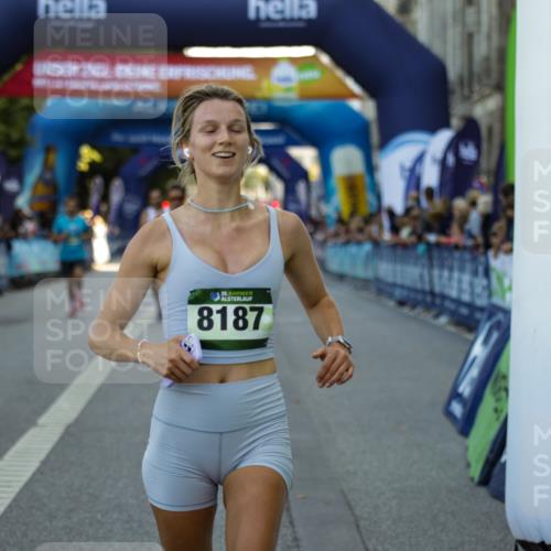 01.09.2024 - BARMER Alsterlauf Kathrin Stürmer Photography http://msf.ph/oto/6977330 01.09.2024 09:42:44 Ziel 4168, 4458, 4675, 4762, 4834, 5274, 8187, 8217 meine-sportfotos.de