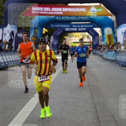 01.09.2024 - BARMER Alsterlauf Kathrin Stürmer Photography http://msf.ph/oto/6977352 01.09.2024 09:42:56 Ziel 2492, 2626, 2951, 3305, 3481, 4450, 4458 meine-sportfotos.de