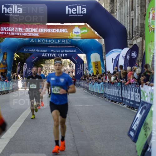 01.09.2024 - BARMER Alsterlauf Kathrin Stürmer Photography http://msf.ph/oto/6977355 01.09.2024 09:42:58 Ziel 2492, 2626, 2951, 3114, 3305, 3481, 4049, 4450, 4458, 8132, 8194 meine-sportfotos.de