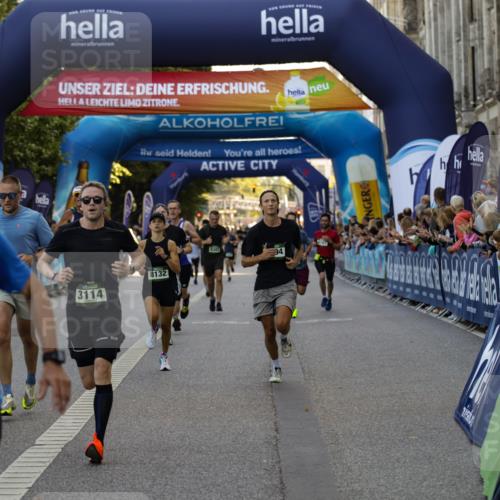 01.09.2024 - BARMER Alsterlauf Kathrin Stürmer Photography http://msf.ph/oto/6977375 01.09.2024 09:43:08 Ziel 1109, 3114, 3305, 4049, 4167, 4290, 4538, 5252, 5287, 8132, 8194, 8236, 8387 meine-sportfotos.de