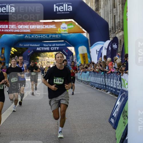 01.09.2024 - BARMER Alsterlauf Kathrin Stürmer Photography http://msf.ph/oto/6977388 01.09.2024 09:43:10 Ziel 1109, 2850, 3114, 3305, 3788, 4049, 4167, 4290, 4538, 5252, 5287, 8132, 8194, 8236, 8387 meine-sportfotos.de