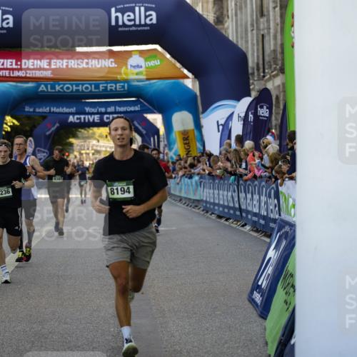 01.09.2024 - BARMER Alsterlauf Kathrin Stürmer Photography http://msf.ph/oto/6977390 01.09.2024 09:43:10 Ziel 1109, 2850, 3114, 3305, 3788, 4049, 4167, 4290, 4538, 5252, 5287, 8132, 8194, 8236, 8387 meine-sportfotos.de