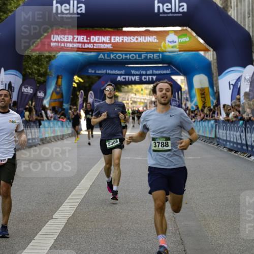 01.09.2024 - BARMER Alsterlauf Kathrin Stürmer Photography http://msf.ph/oto/6977404 01.09.2024 09:43:22 Ziel 1109, 2850, 3788, 4435, 4549, 4600, 4844, 5252, 5308 meine-sportfotos.de