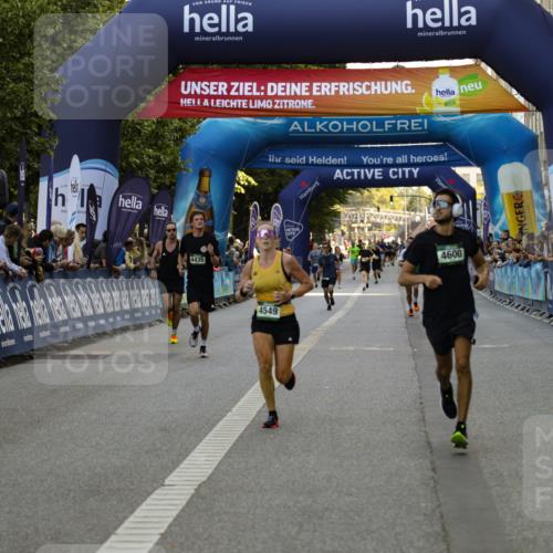 01.09.2024 - BARMER Alsterlauf Kathrin Stürmer Photography http://msf.ph/oto/6977407 01.09.2024 09:43:27 Ziel 3770, 3811, 4435, 4549, 4600, 4621, 4844, 5308 meine-sportfotos.de