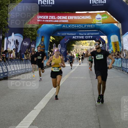 01.09.2024 - BARMER Alsterlauf Kathrin Stürmer Photography http://msf.ph/oto/6977409 01.09.2024 09:43:28 Ziel 3770, 3811, 4435, 4549, 4600, 4621, 4844, 5308 meine-sportfotos.de