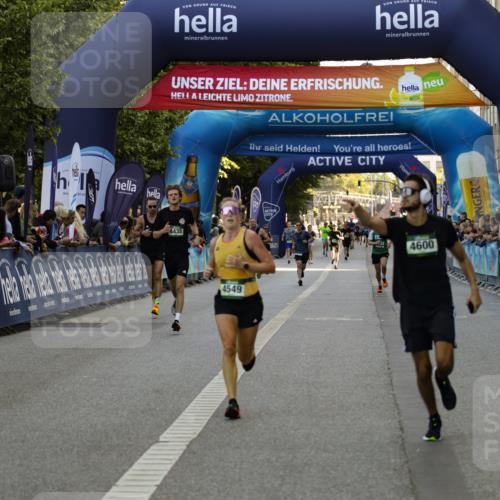 01.09.2024 - BARMER Alsterlauf Kathrin Stürmer Photography http://msf.ph/oto/6977411 01.09.2024 09:43:28 Ziel 3770, 3811, 4435, 4549, 4600, 4621, 4844, 5308 meine-sportfotos.de