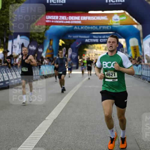 01.09.2024 - BARMER Alsterlauf Kathrin Stürmer Photography http://msf.ph/oto/6977417 01.09.2024 09:43:36 Ziel 2229, 3524, 3770, 3790, 3811, 3949, 4435, 4621, 4844, 8058 meine-sportfotos.de