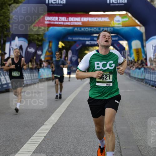 01.09.2024 - BARMER Alsterlauf Kathrin Stürmer Photography http://msf.ph/oto/6977420 01.09.2024 09:43:36 Ziel 2229, 3524, 3770, 3790, 3811, 3949, 4435, 4621, 4844, 8058 meine-sportfotos.de