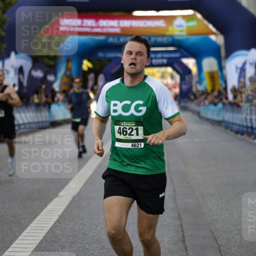 01.09.2024 - BARMER Alsterlauf Kathrin Stürmer Photography http://msf.ph/oto/6977422 01.09.2024 09:43:36 Ziel 2229, 3524, 3770, 3790, 3811, 3949, 4435, 4621, 4844, 8058 meine-sportfotos.de
