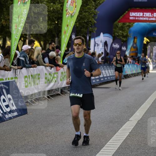 01.09.2024 - BARMER Alsterlauf Kathrin Stürmer Photography http://msf.ph/oto/6977426 01.09.2024 09:43:40 Ziel 2229, 2658, 3524, 3770, 3790, 3811, 3949, 3987, 4809, 8058 meine-sportfotos.de