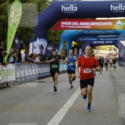 01.09.2024 - BARMER Alsterlauf Kathrin Stürmer Photography http://msf.ph/oto/6977433 01.09.2024 09:43:56 Ziel 2272, 2457, 2659, 3441, 3850, 3865, 4664, 8061 meine-sportfotos.de