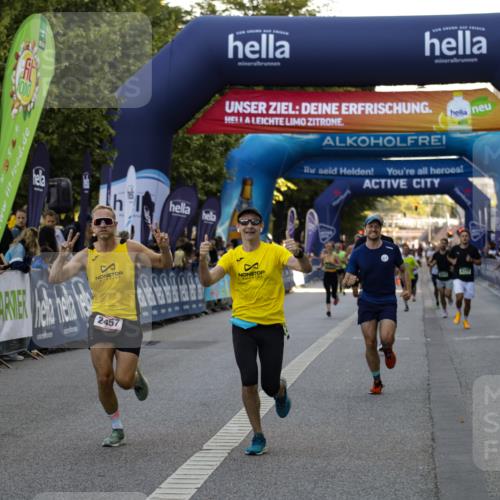 01.09.2024 - BARMER Alsterlauf Kathrin Stürmer Photography http://msf.ph/oto/6977449 01.09.2024 09:44:03 Ziel 2256, 2272, 2457, 2502, 2659, 2724, 3016, 3763, 3865, 4664, 4777, 4840, 8288 meine-sportfotos.de