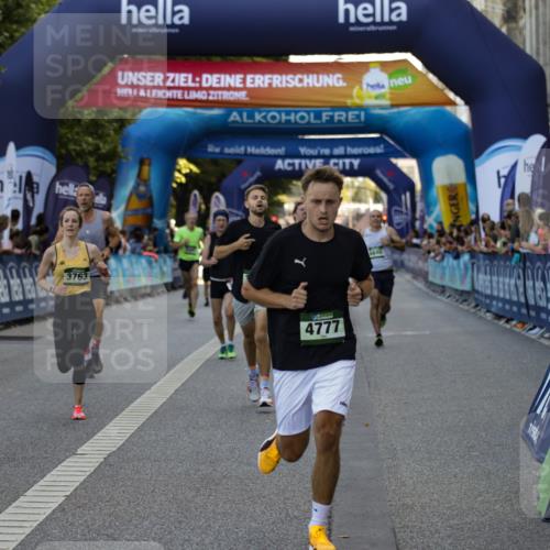 01.09.2024 - BARMER Alsterlauf Kathrin Stürmer Photography http://msf.ph/oto/6977455 01.09.2024 09:44:10 Ziel 2256, 2268, 2502, 2724, 3016, 3151, 3463, 3763, 4166, 4664, 4777, 4840, 5093, 8075, 8155, 8288 meine-sportfotos.de