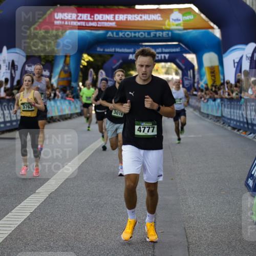 01.09.2024 - BARMER Alsterlauf Kathrin Stürmer Photography http://msf.ph/oto/6977456 01.09.2024 09:44:10 Ziel 2256, 2268, 2502, 2724, 3016, 3151, 3463, 3763, 4166, 4664, 4777, 4840, 5093, 8075, 8155, 8288 meine-sportfotos.de