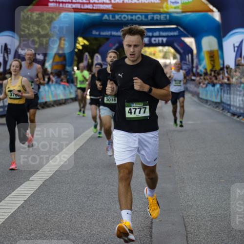 01.09.2024 - BARMER Alsterlauf Kathrin Stürmer Photography http://msf.ph/oto/6977457 01.09.2024 09:44:10 Ziel 2256, 2268, 2502, 2724, 3016, 3151, 3463, 3763, 4166, 4664, 4777, 4840, 5093, 8075, 8155, 8288 meine-sportfotos.de