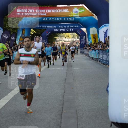 01.09.2024 - BARMER Alsterlauf Kathrin Stürmer Photography http://msf.ph/oto/6977461 01.09.2024 09:44:18 Ziel 2017, 2256, 2268, 2424, 2971, 3151, 3463, 3733, 3825, 4166, 4174, 4310, 4407, 4831, 4840, 4859, 5093, 8075, 8155, 8266 meine-sportfotos.de