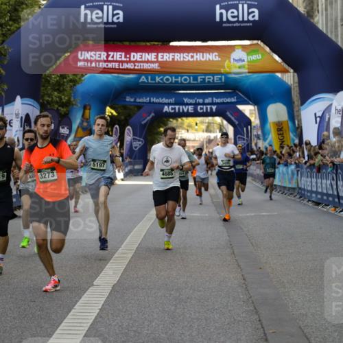 01.09.2024 - BARMER Alsterlauf Kathrin Stürmer Photography http://msf.ph/oto/6977466 01.09.2024 09:44:31 Ziel 2017, 2257, 2422, 2424, 3273, 3466, 3495, 3733, 3919, 4221, 4685, 4987, 5006, 5009, 5197, 8094, 8145, 8264, 8280 meine-sportfotos.de