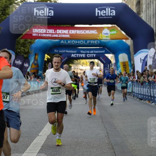 01.09.2024 - BARMER Alsterlauf Kathrin Stürmer Photography http://msf.ph/oto/6977482 01.09.2024 09:44:33 Ziel 2017, 2257, 2422, 3273, 3466, 3495, 3919, 4221, 4685, 4987, 5006, 5009, 5197, 8094, 8145, 8264, 8280 meine-sportfotos.de