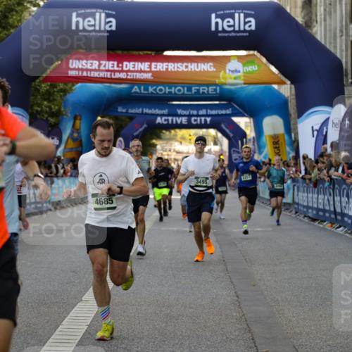 01.09.2024 - BARMER Alsterlauf Kathrin Stürmer Photography http://msf.ph/oto/6977484 01.09.2024 09:44:33 Ziel 2017, 2257, 2422, 3273, 3466, 3495, 3919, 4221, 4685, 4987, 5006, 5009, 5197, 8094, 8145, 8264, 8280 meine-sportfotos.de