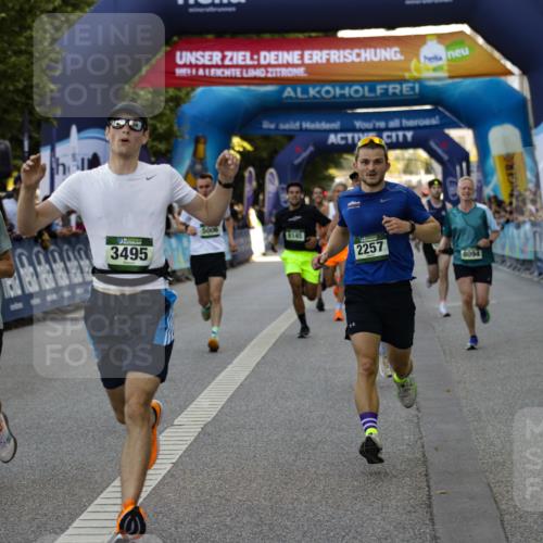 01.09.2024 - BARMER Alsterlauf Kathrin Stürmer Photography http://msf.ph/oto/6977492 01.09.2024 09:44:36 Ziel 2257, 2422, 3466, 3495, 3899, 3919, 4221, 4685, 4747, 4987, 5006, 5009, 5197, 8094, 8145, 8264, 8280 meine-sportfotos.de