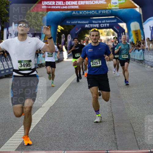 01.09.2024 - BARMER Alsterlauf Kathrin Stürmer Photography http://msf.ph/oto/6977493 01.09.2024 09:44:37 Ziel 2257, 2422, 3495, 3899, 4221, 4685, 4747, 4987, 5006, 5009, 8094, 8145, 8264, 8280 meine-sportfotos.de