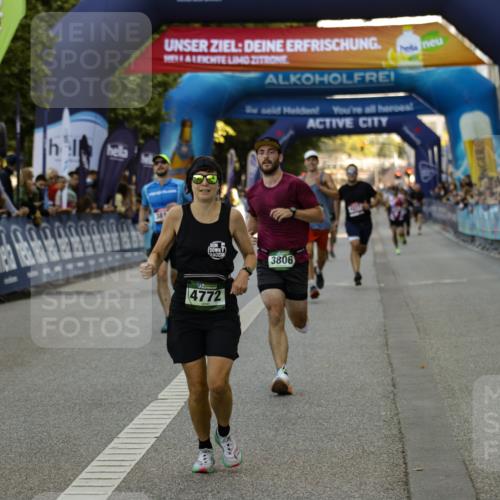 01.09.2024 - BARMER Alsterlauf Kathrin Stürmer Photography http://msf.ph/oto/6977500 01.09.2024 09:44:53 Ziel 2021, 2104, 2407, 3132, 3806, 3814, 4040, 4377, 4772, 5100 meine-sportfotos.de
