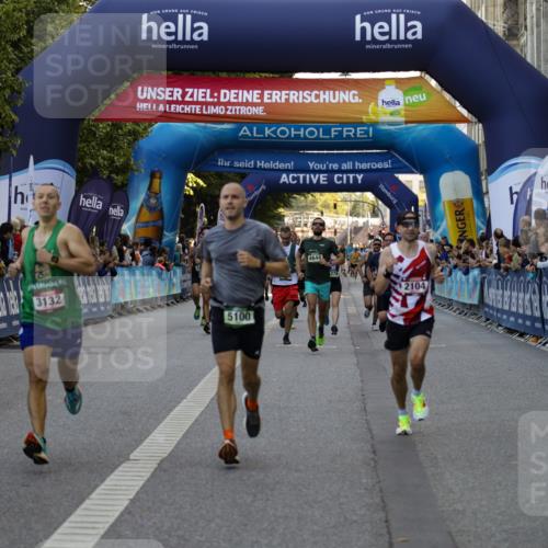 01.09.2024 - BARMER Alsterlauf Kathrin Stürmer Photography http://msf.ph/oto/6977510 01.09.2024 09:45:01 Ziel 2104, 2708, 3132, 3215, 3290, 3503, 3597, 3756, 4040, 4644, 5089, 5100, 5247, 5279 meine-sportfotos.de