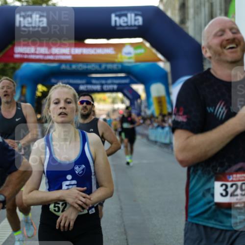 01.09.2024 - BARMER Alsterlauf Kathrin Stürmer Photography http://msf.ph/oto/6977537 01.09.2024 09:45:10 Ziel 2708, 3215, 3290, 3474, 3503, 3520, 3545, 3597, 3756, 4143, 4328, 4368, 4493, 4644, 5089, 5151, 5247, 5279, 8099 meine-sportfotos.de