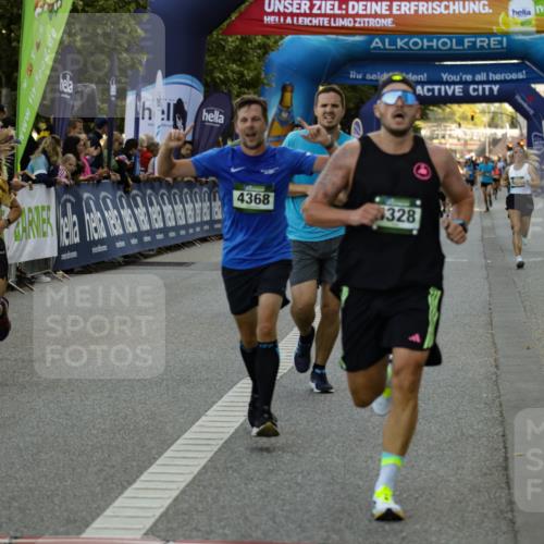 01.09.2024 - BARMER Alsterlauf Kathrin Stürmer Photography http://msf.ph/oto/6977539 01.09.2024 09:45:15 Ziel 2263, 3474, 3520, 3545, 4143, 4328, 4368, 4493, 5151, 5290, 8099 meine-sportfotos.de