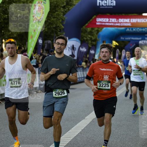01.09.2024 - BARMER Alsterlauf Kathrin Stürmer Photography http://msf.ph/oto/6977550 01.09.2024 09:46:17 Ziel 2043, 2279, 2495, 2926, 3150, 3193, 3225, 4400, 4776, 4811, 4839, 4948, 4968, 5173, 5203 meine-sportfotos.de